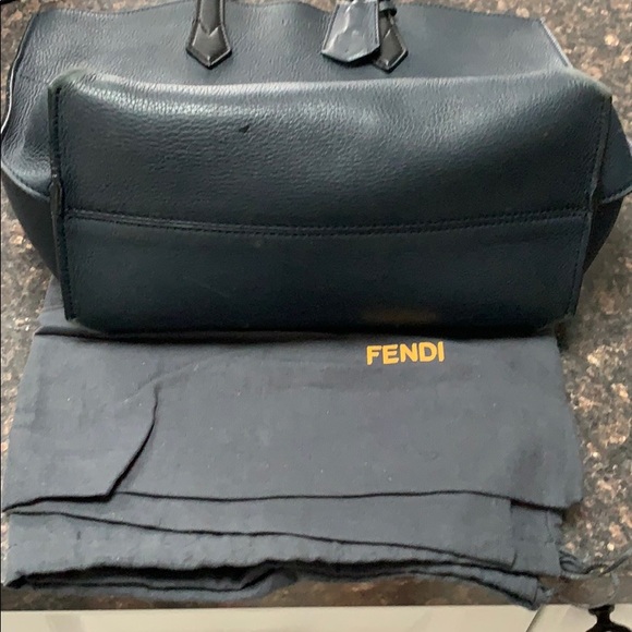 Fendi Handbag - Picture 7 of 8